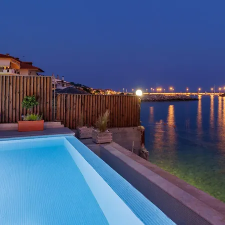 Melivia Seafront *