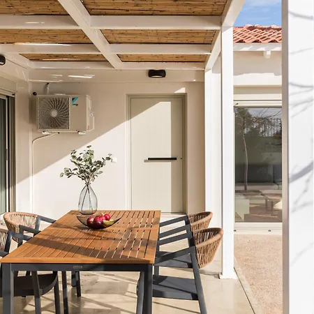 Melivia Seafront Nea Skioni