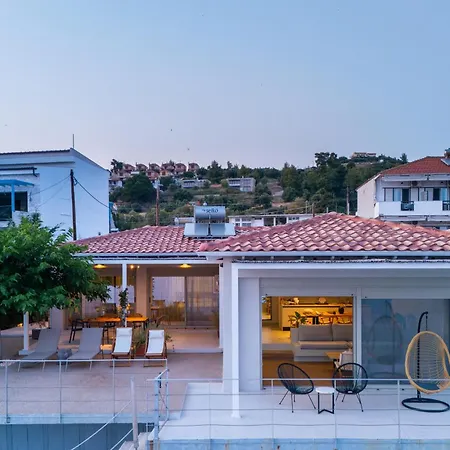 Melivia Seafront * Nea Skioni