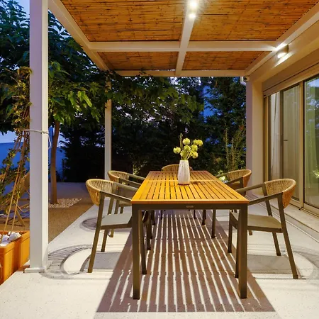 Villa Melivia Seafront *